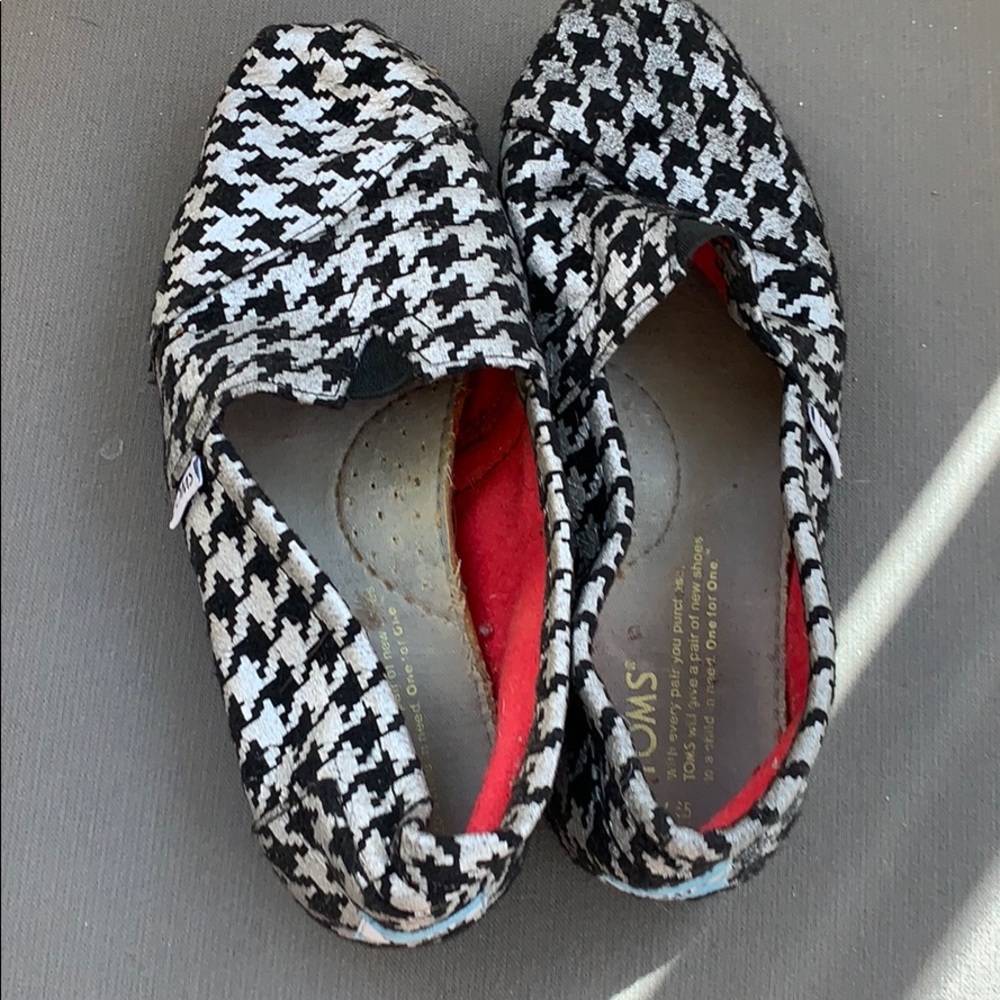 TOMS